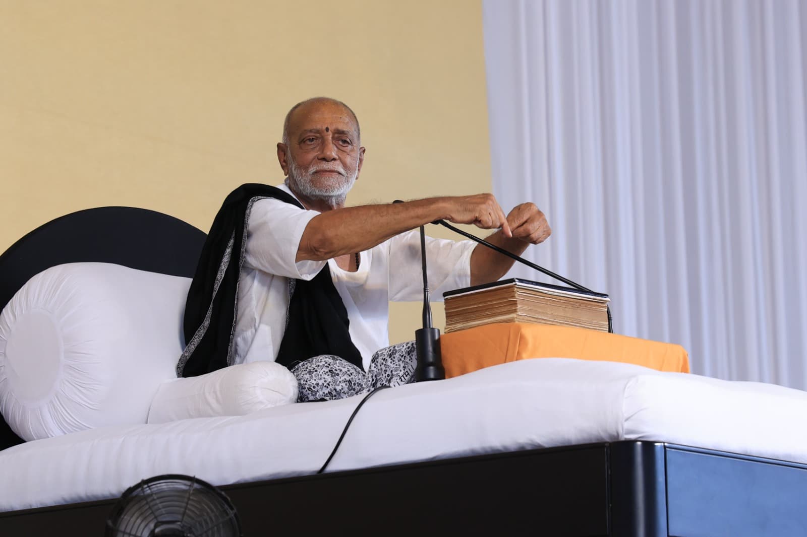 ઋષિ પંચમી, ગણેશોત્સવ, પર્વાધિરાજ સંવત્સરીની પાવન વેળાએ અગ્રવન-આગ્રાથી ૯૮૪મી રામકથાનો મંગળ આરંભ